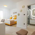 Stunning In شقة
