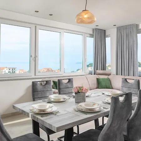 Stunning In 아파트 포드스트라나