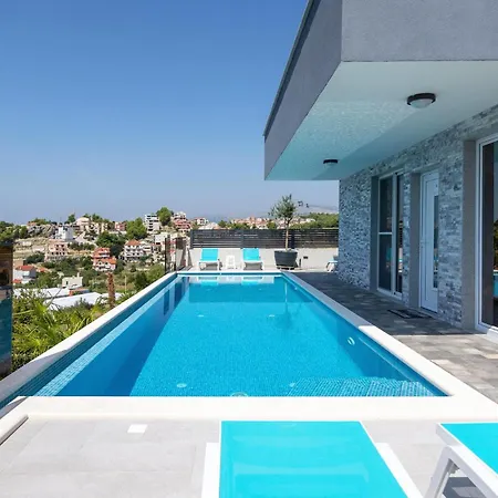 Stunning In 포드스트라나